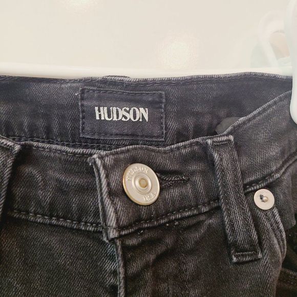 Hudson Jeans Zoeyy High Rise Ankle Straight Black Distressed Denim Sz 26 - Picture 4 of 8